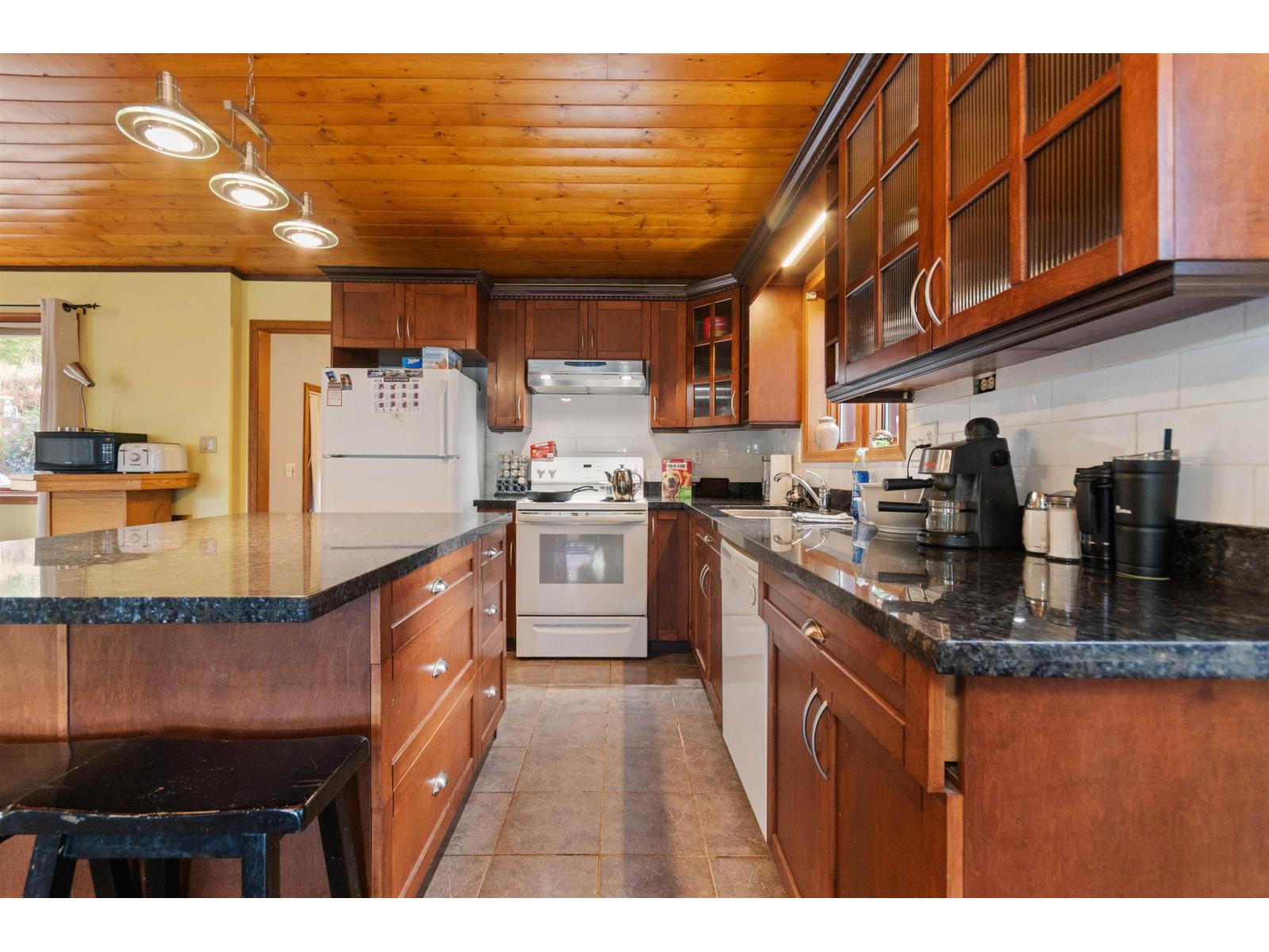 66176 Kawkawa Lake Road, Hope, Hope, British Columbia  V0X 1L1 - Photo 12 - R3073710