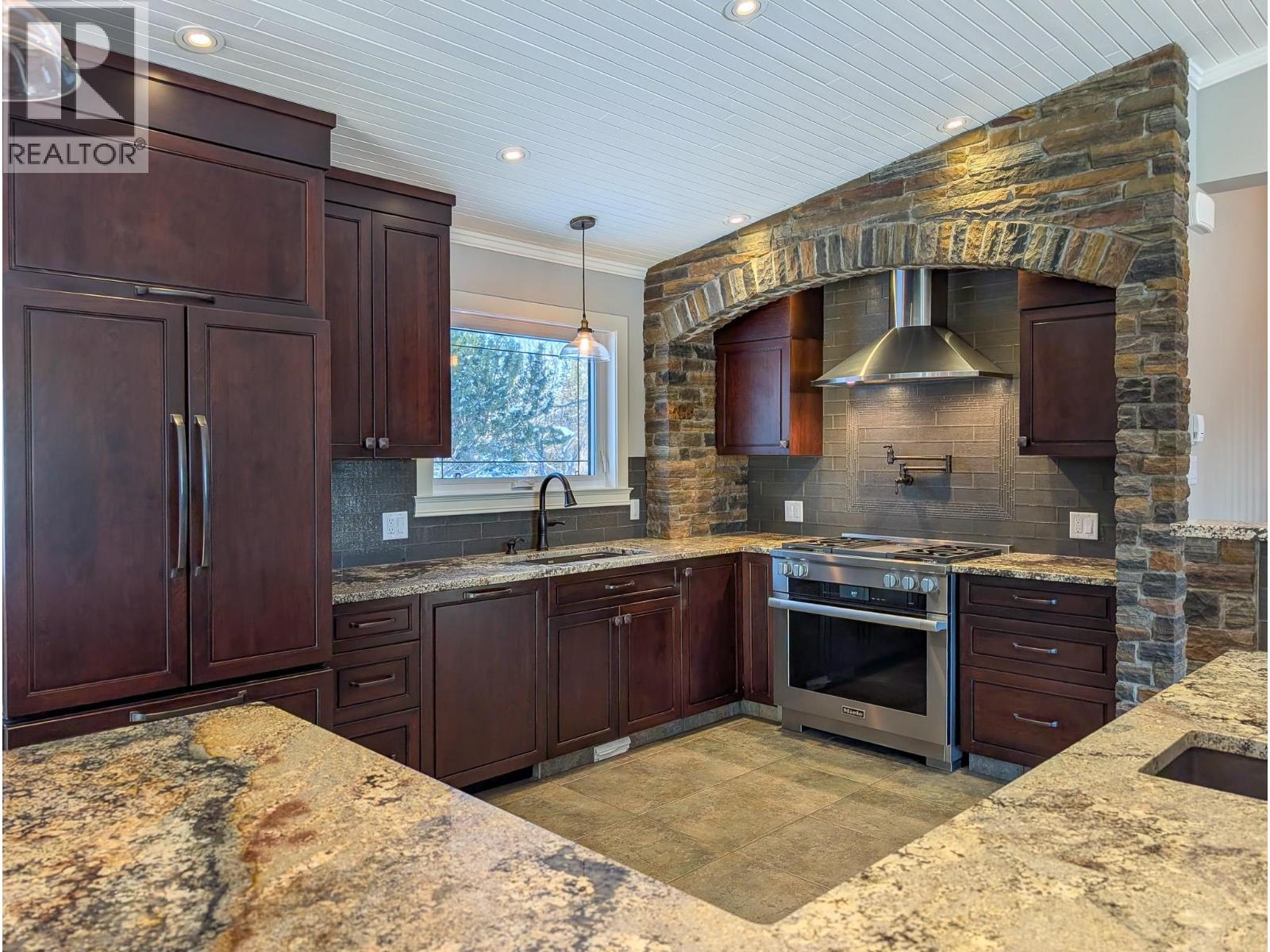 11400 Mauraen Drive, Prince George, British Columbia  V2N 5B7 - Photo 14 - R3087121