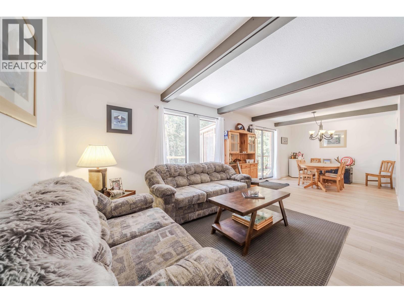 4927 Gloinnzun Crescent, 108 Mile Ranch, British Columbia  V0K 2Z0 - Photo 11 - R3087127