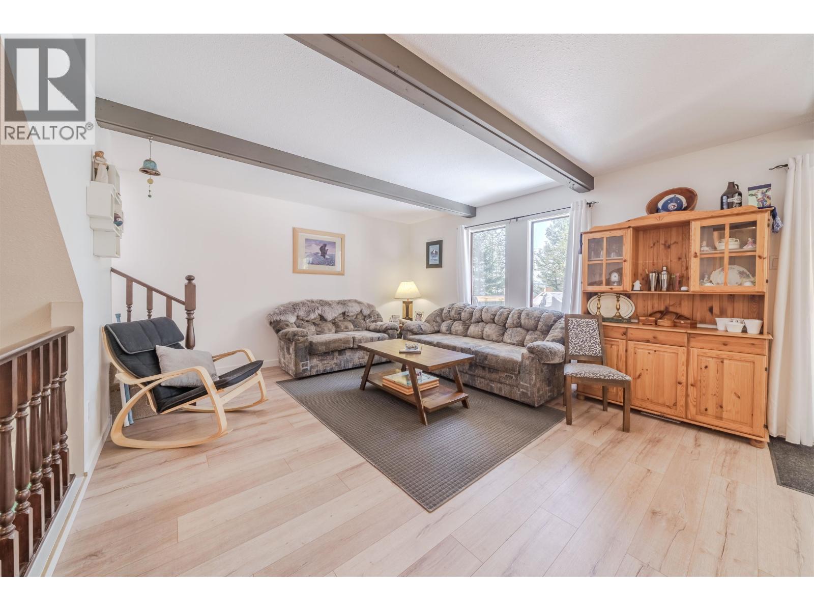 4927 Gloinnzun Crescent, 108 Mile Ranch, British Columbia  V0K 2Z0 - Photo 12 - R3087127