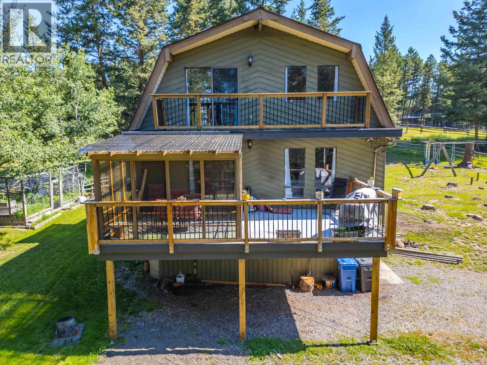 4927 Gloinnzun Crescent, 108 Mile Ranch, British Columbia  V0K 2Z0 - Photo 31 - R3087127