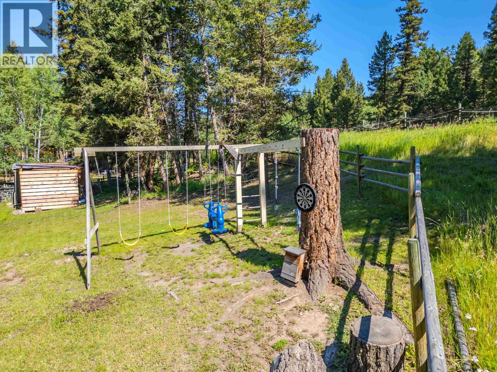 4927 Gloinnzun Crescent, 108 Mile Ranch, British Columbia  V0K 2Z0 - Photo 38 - R3087127