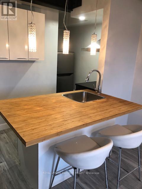 2 - 1839 Davenport Road, Toronto, Ontario  M6N 1B8 - Photo 3 - W12762776