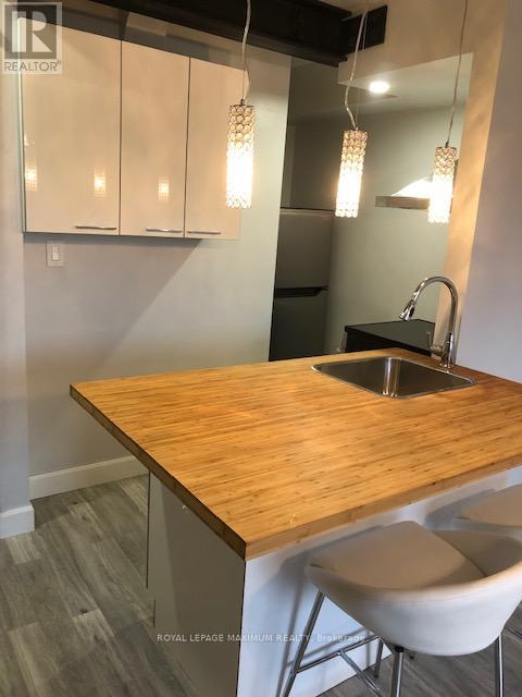 2 - 1839 Davenport Road, Toronto, Ontario  M6N 1B8 - Photo 4 - W12762776