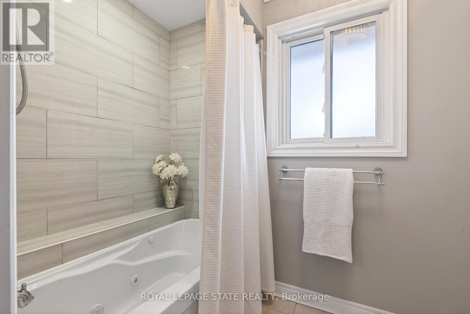 35 Shalfleet Boulevard, Brantford, Ontario  N3R 6L5 - Photo 32 - X12763104