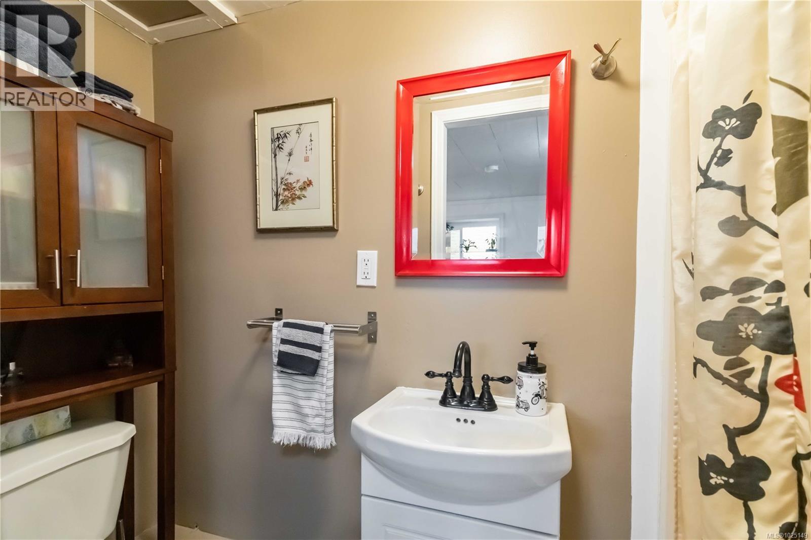 1027 Wurtele Pl, Esquimalt, British Columbia  V9A 4S2 - Photo 33 - 1025149