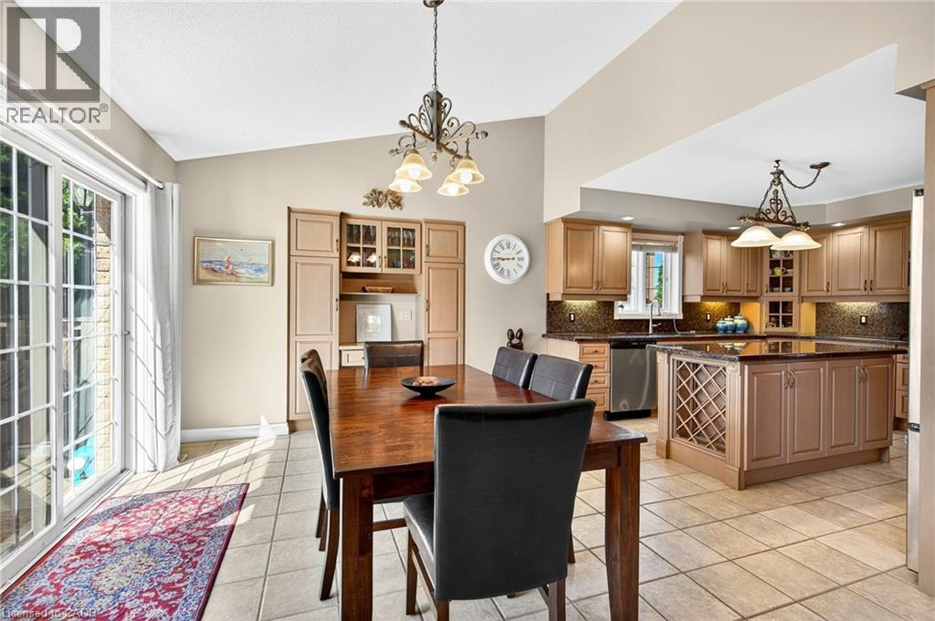 18 Konstantine Court, Hamilton, Ontario  L9B 2T3 - Photo 14 - 40803361