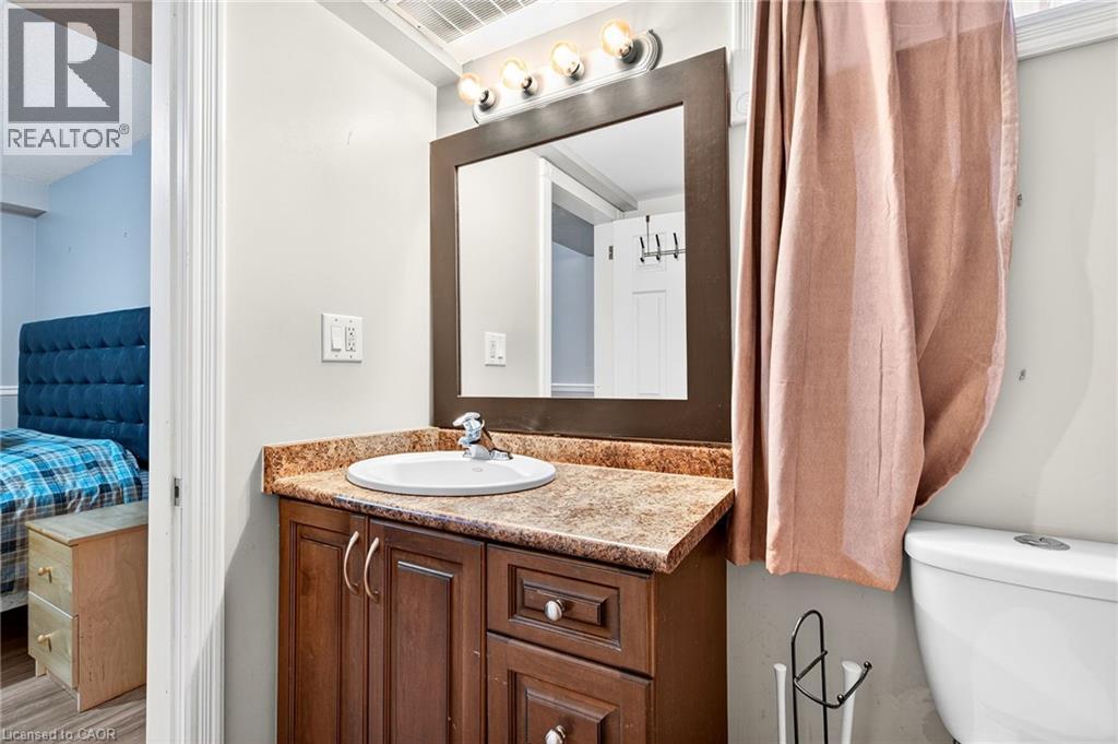 18 Konstantine Court, Hamilton, Ontario  L9B 2T3 - Photo 20 - 40803361