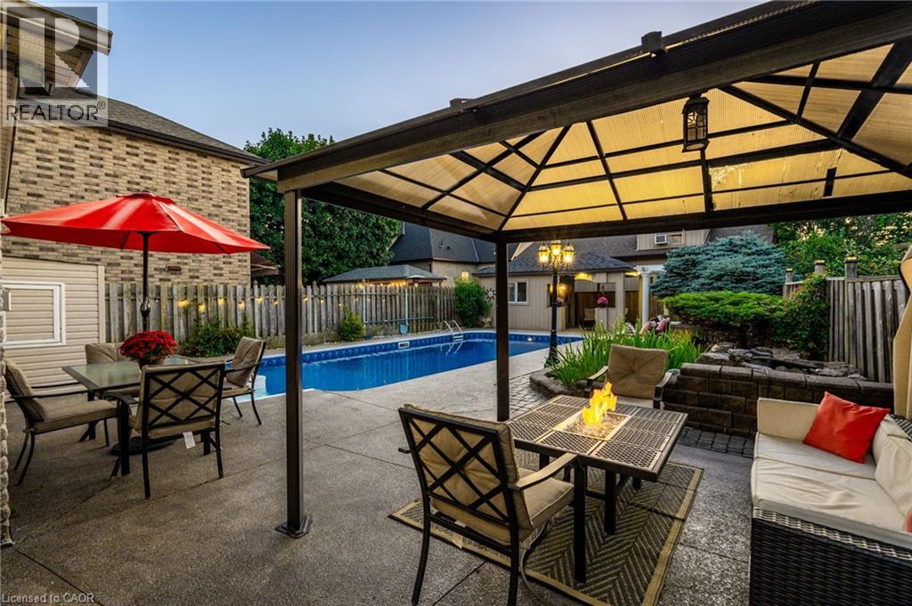 18 Konstantine Court, Hamilton, Ontario  L9B 2T3 - Photo 46 - 40803361