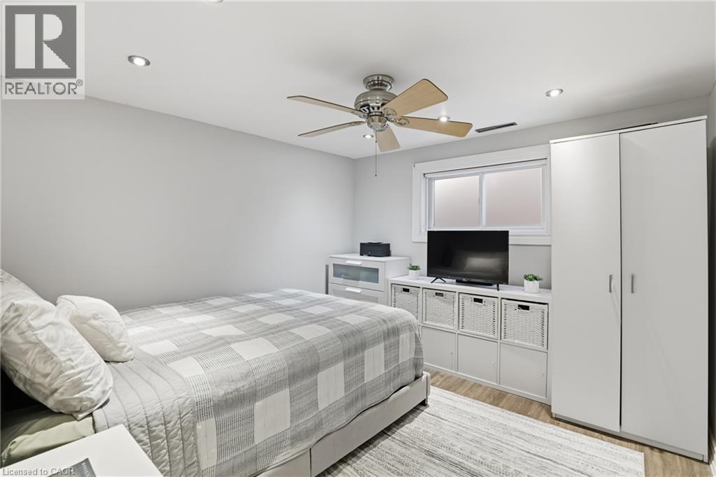 25 Delena Avenue N, Hamilton, Ontario  L8H 6B5 - Photo 23 - 40801394