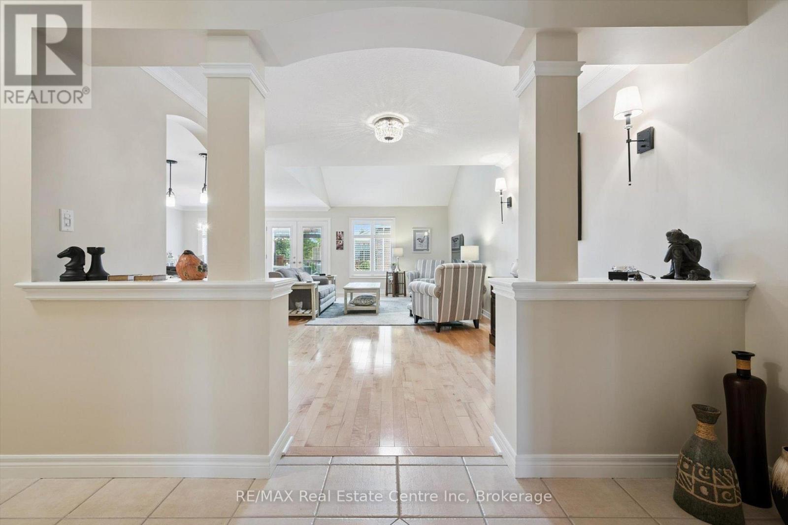 186 Riverwalk Place, Guelph/eramosa, Ontario  N0B 2K0 - Photo 2 - X12763344