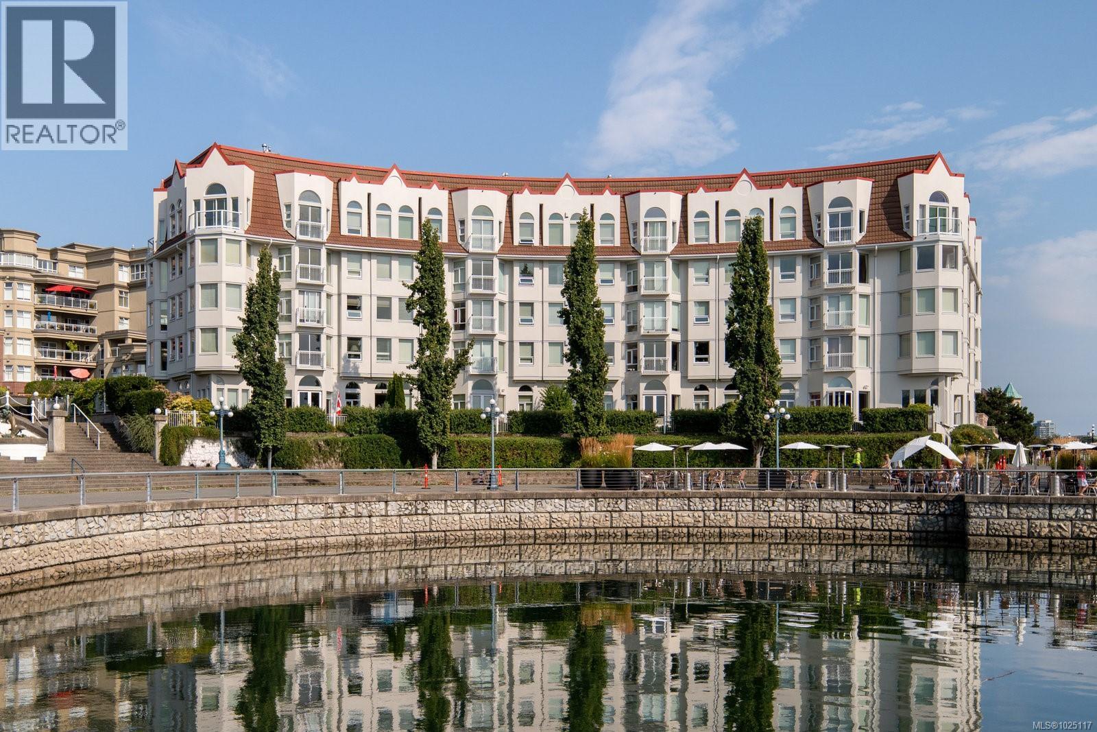 518 10 Paul Kane Pl, Victoria, British Columbia