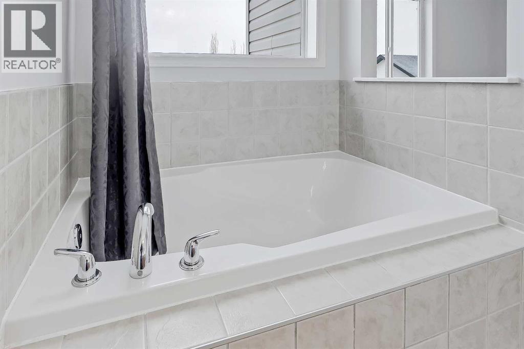 102 Kincora Glen Mews Nw, Calgary, Alberta  T3R 0B6 - Photo 21 - A2279013