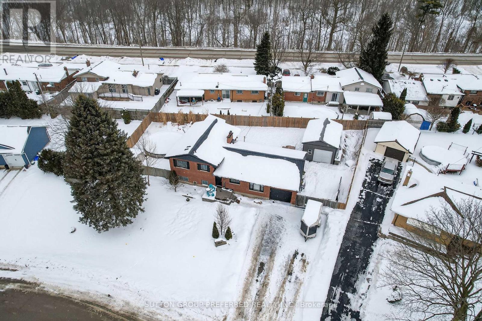 264 Chittick Crescent, Thames Centre, Ontario  N0L 1G3 - Photo 2 - X12763364