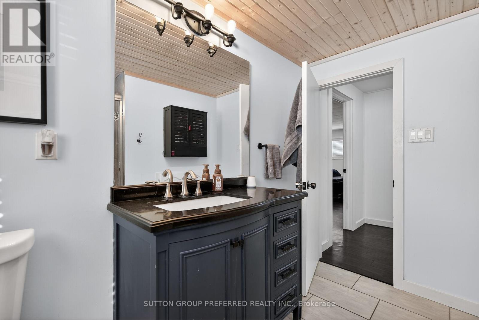 264 Chittick Crescent, Thames Centre, Ontario  N0L 1G3 - Photo 34 - X12763364