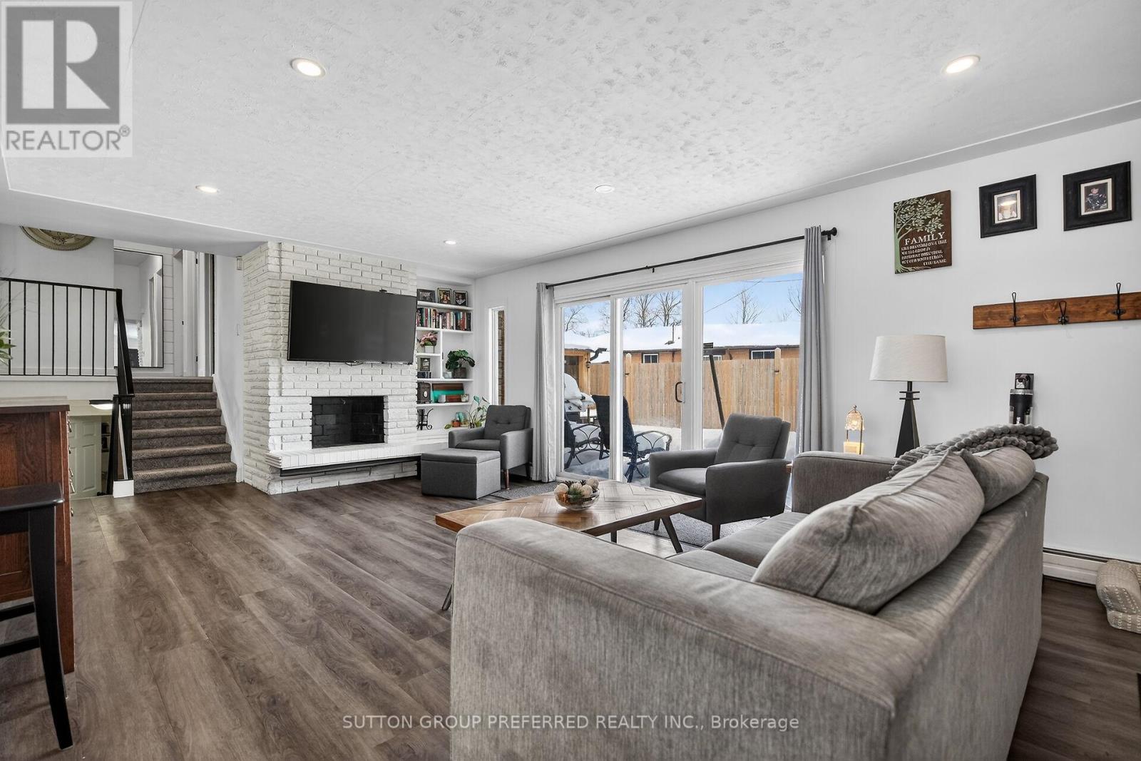 264 Chittick Crescent, Thames Centre, Ontario  N0L 1G3 - Photo 7 - X12763364