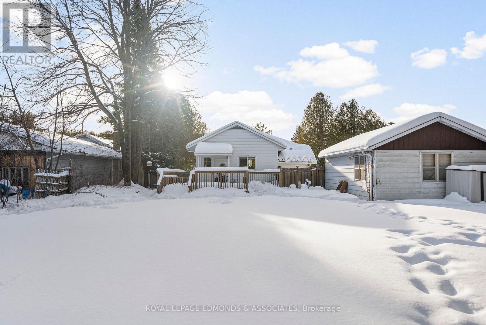 24 Ottawa Street, Laurentian Hills, Ontario  K0J 1J0 - Photo 34 - X12763304