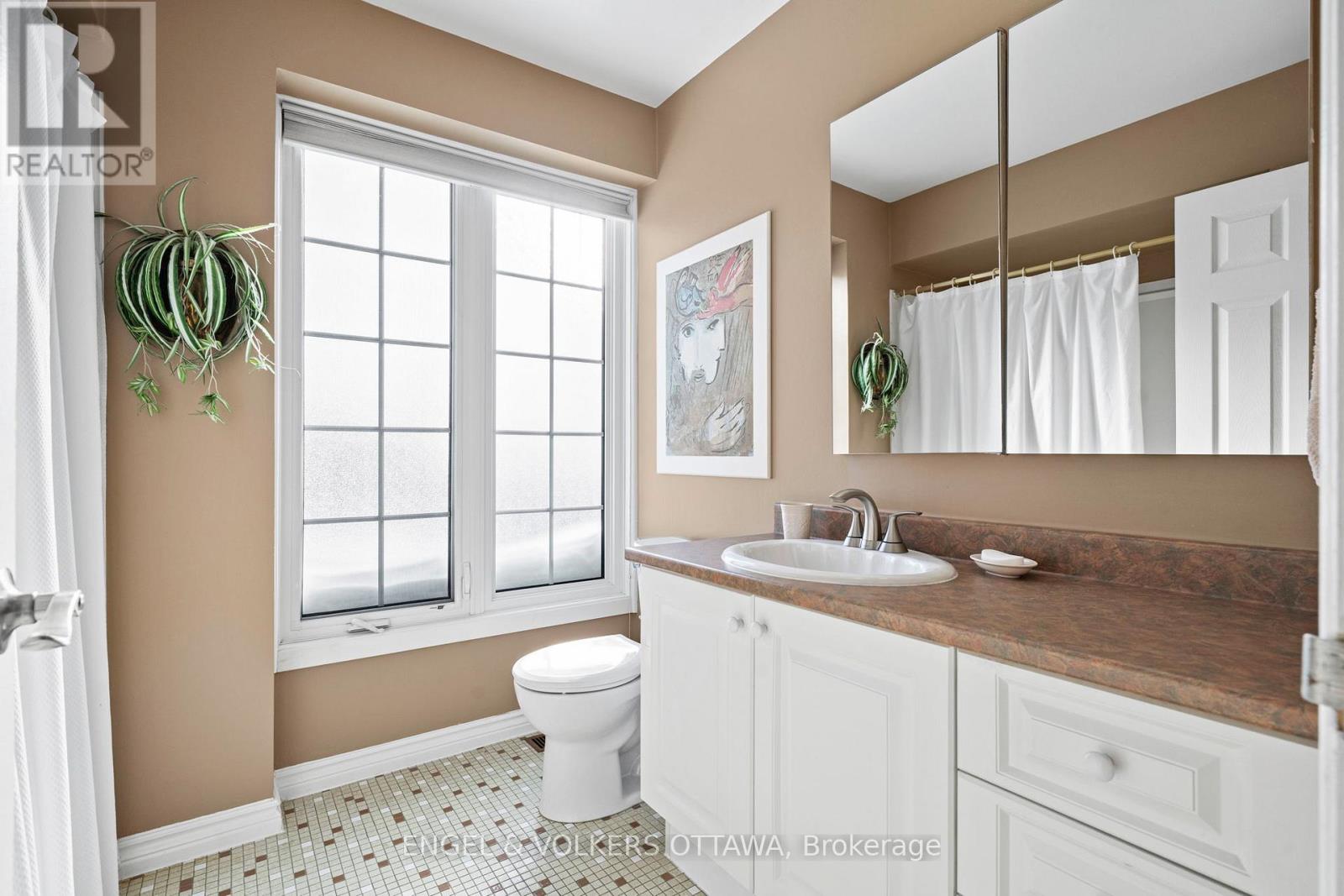 1336 Cahill Drive, Ottawa, Ontario  K1V 7K4 - Photo 31 - X12763322