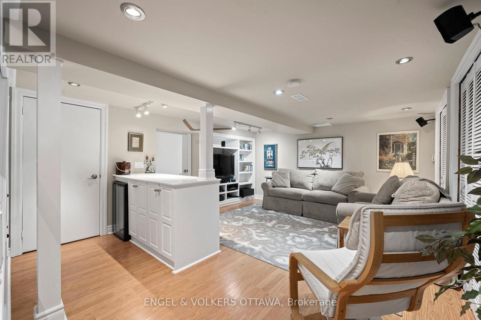 1336 Cahill Drive, Ottawa, Ontario  K1V 7K4 - Photo 32 - X12763322