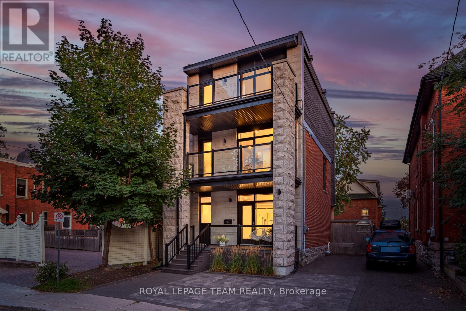 16 FIRST AVENUE, Ottawa, Ontario