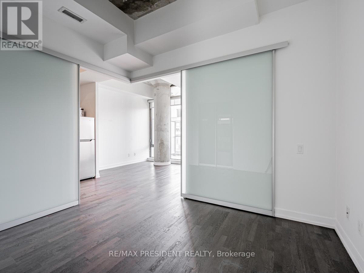 1005 - 560 King Street W, Toronto, Ontario  M5V 0L5 - Photo 3 - C12761652