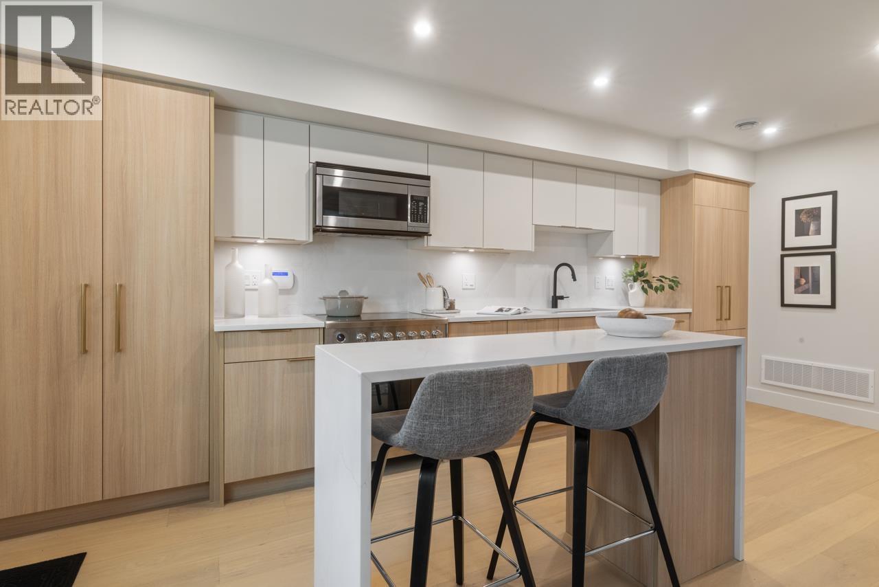 1 1937 Templeton Drive, Vancouver, British Columbia  V5N 4V9 - Photo 8 - R3087080