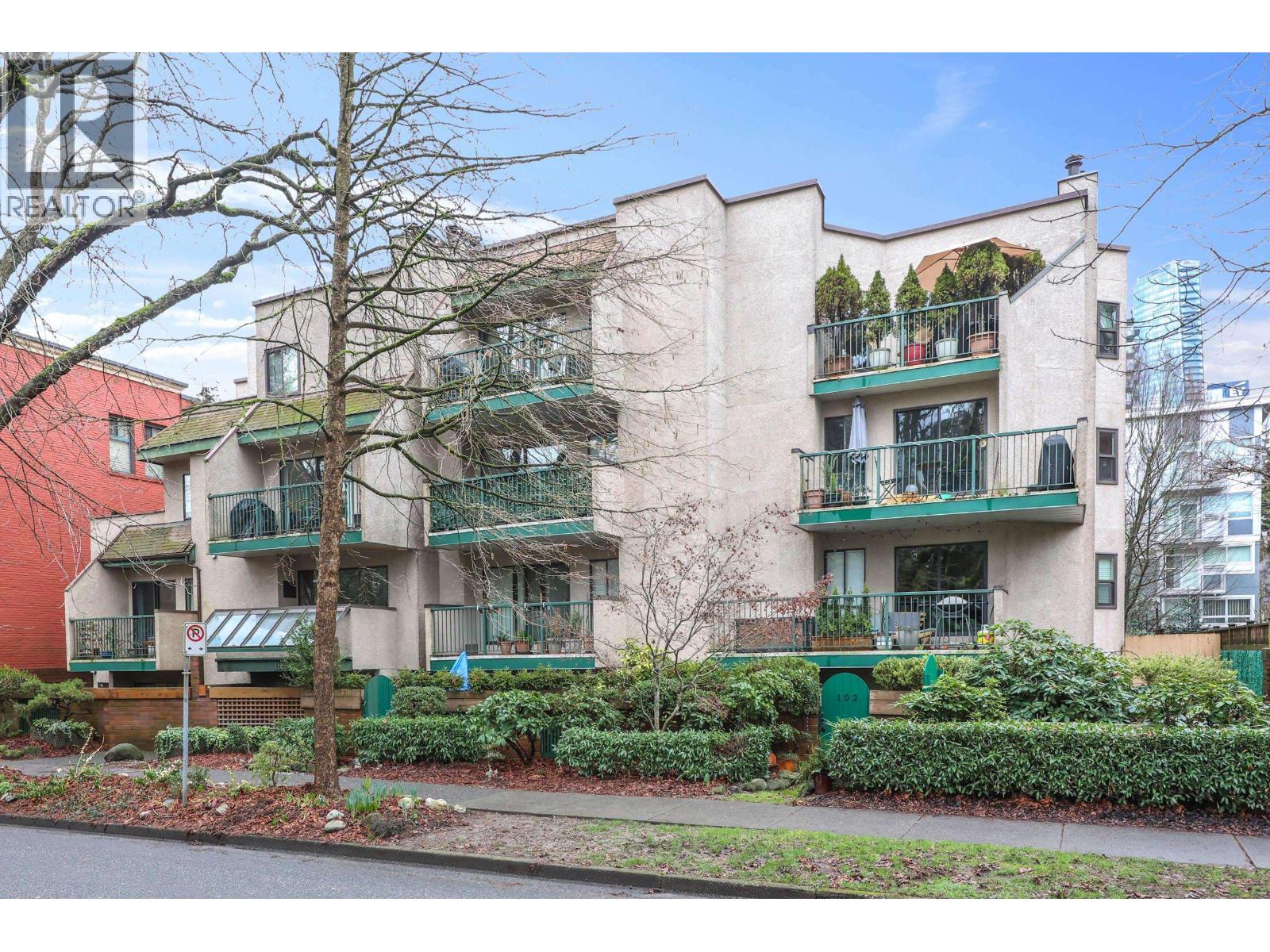 307 1169 Nelson Street, Vancouver, British Columbia  V6E 1J3 - Photo 1 - R3087099