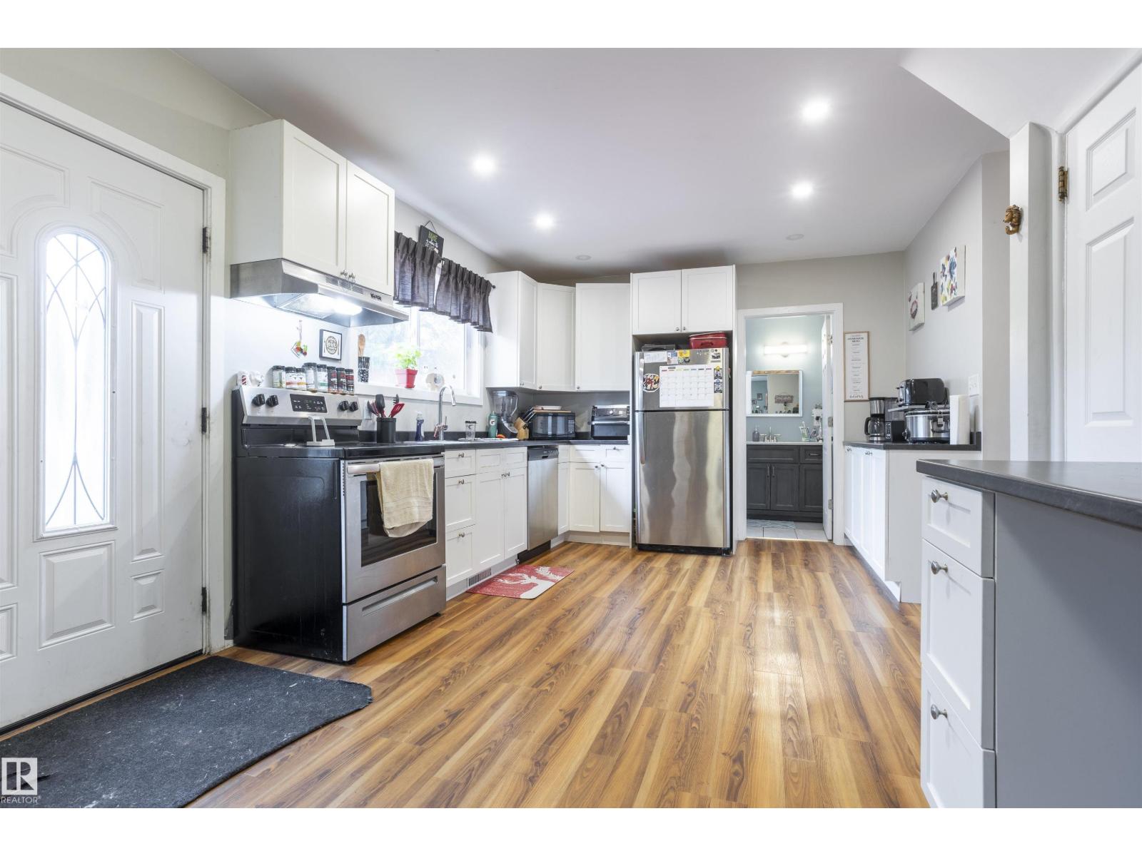 10880 73 St Nw, Edmonton, Alberta  T5B 1Y7 - Photo 3 - E4472407