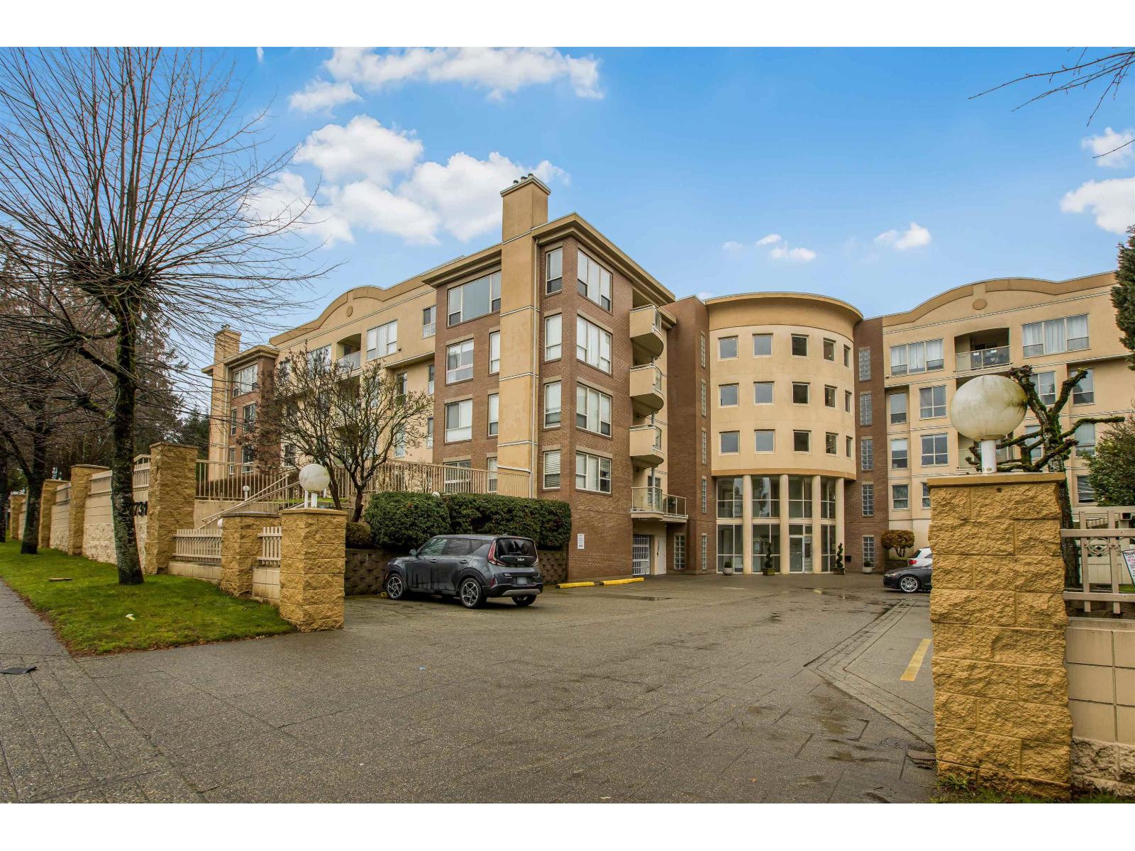 105 33731 MARSHALL ROAD, Abbotsford, British Columbia