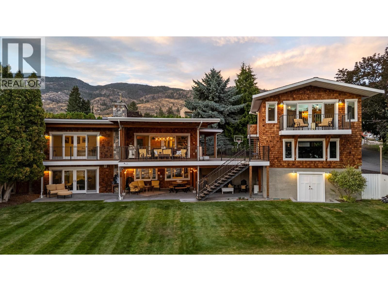 138 Devon Drive Okanagan Falls Photo 2