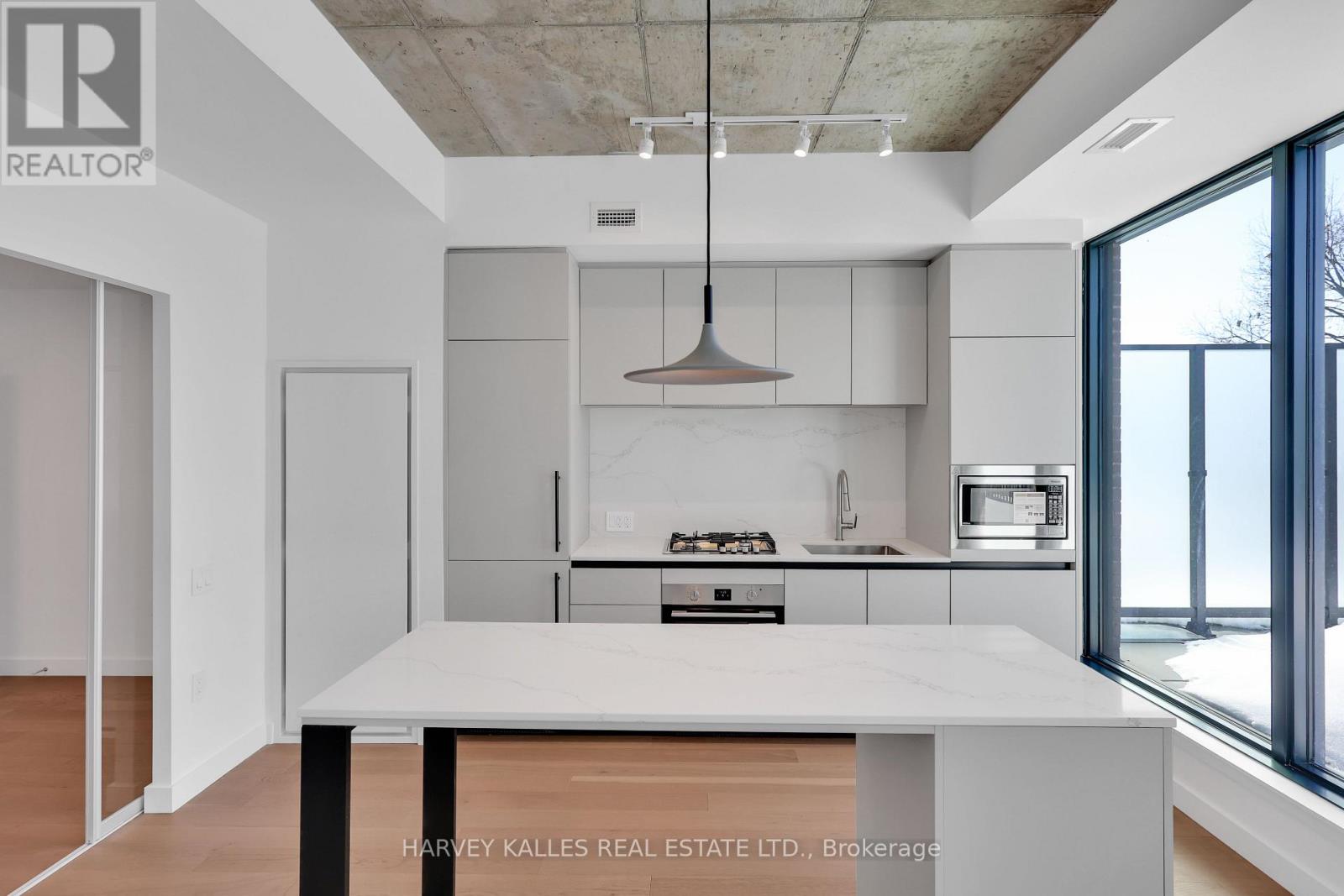 610 - 1734 BAYVIEW AVENUE, Toronto, Ontario