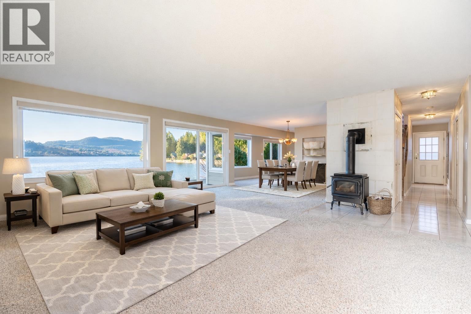 6343 Marmot Road, Sechelt, British Columbia V7Z 0L2 - Photo 13 - R3081957