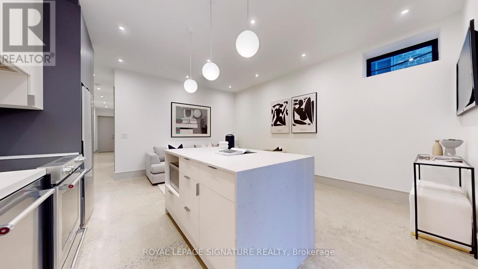 Lower - 82 Gough Avenue, Toronto, Ontario  M4K 3N8 - Photo 17 - E12763374