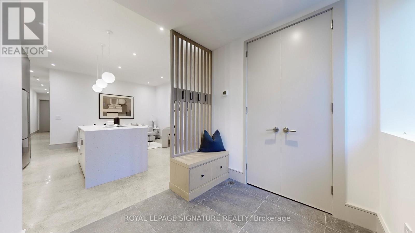 Lower - 82 Gough Avenue, Toronto, Ontario  M4K 3N8 - Photo 2 - E12763374