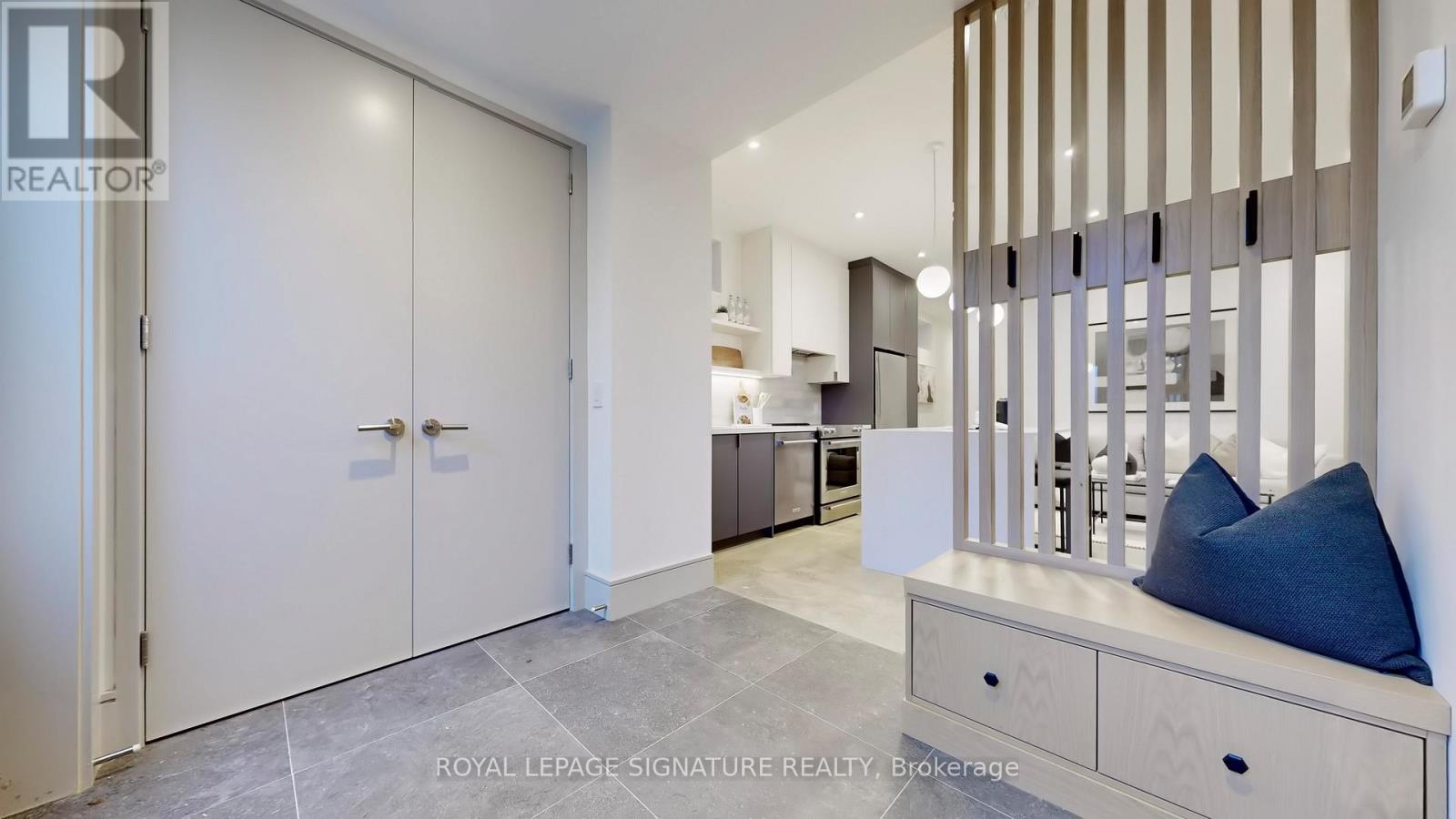 Lower - 82 Gough Avenue, Toronto, Ontario  M4K 3N8 - Photo 3 - E12763374