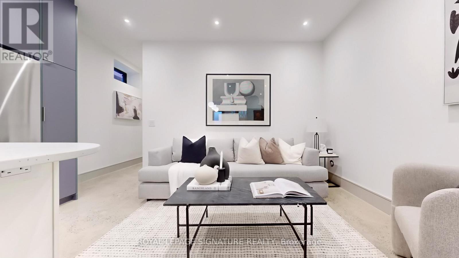 Lower - 82 Gough Avenue, Toronto, Ontario  M4K 3N8 - Photo 5 - E12763374