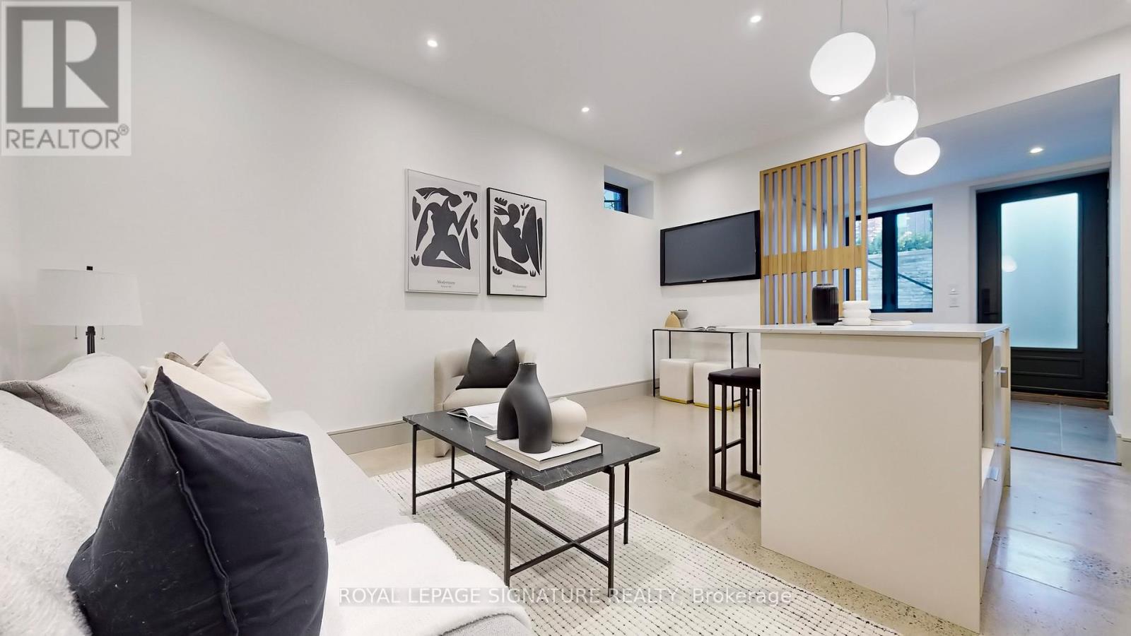 Lower - 82 Gough Avenue, Toronto, Ontario  M4K 3N8 - Photo 9 - E12763374