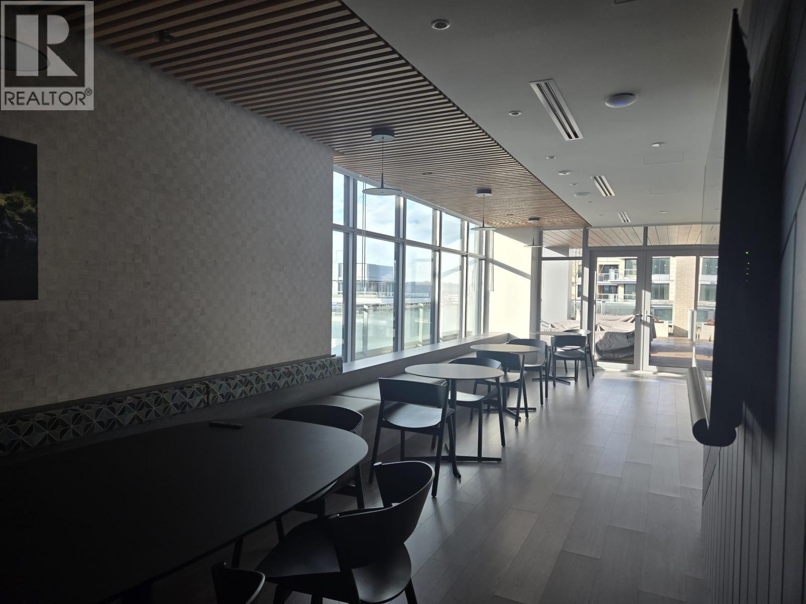 322 755 Harbourside Drive, North Vancouver, British Columbia  V7M 3G3 - Photo 8 - R3083631