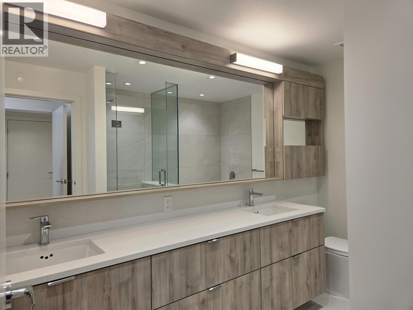 322 755 Harbourside Drive, North Vancouver, British Columbia  V7M 3G3 - Photo 18 - R3083631