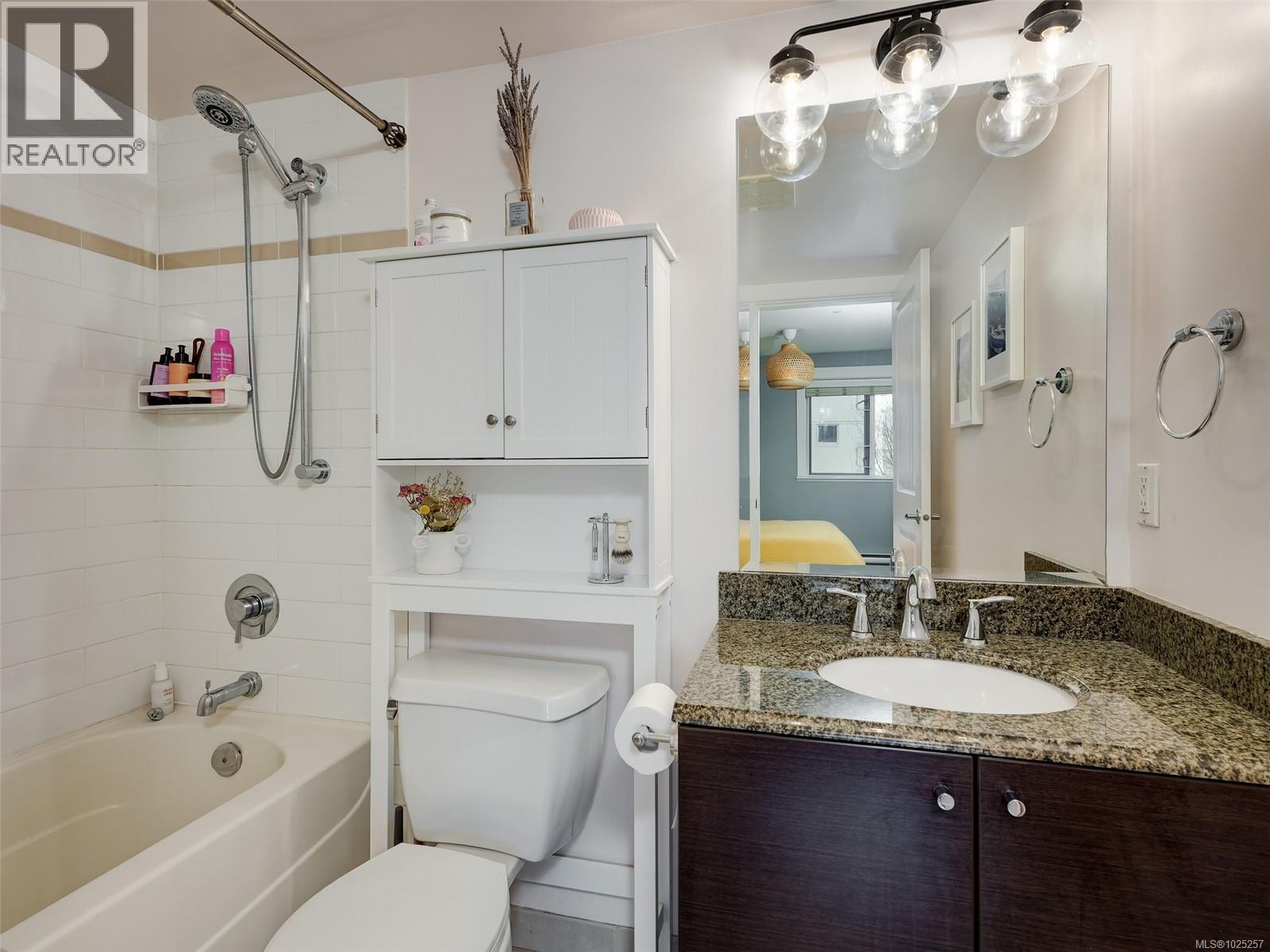 304 1315 Esquimalt Rd, Esquimalt, British Columbia  V9A 3P5 - Photo 13 - 1025257