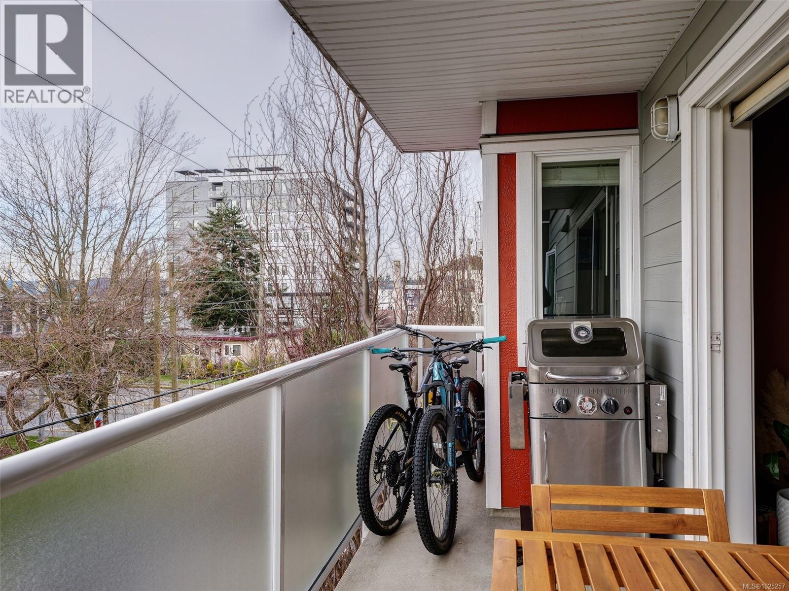 304 1315 Esquimalt Rd, Esquimalt, British Columbia  V9A 3P5 - Photo 18 - 1025257