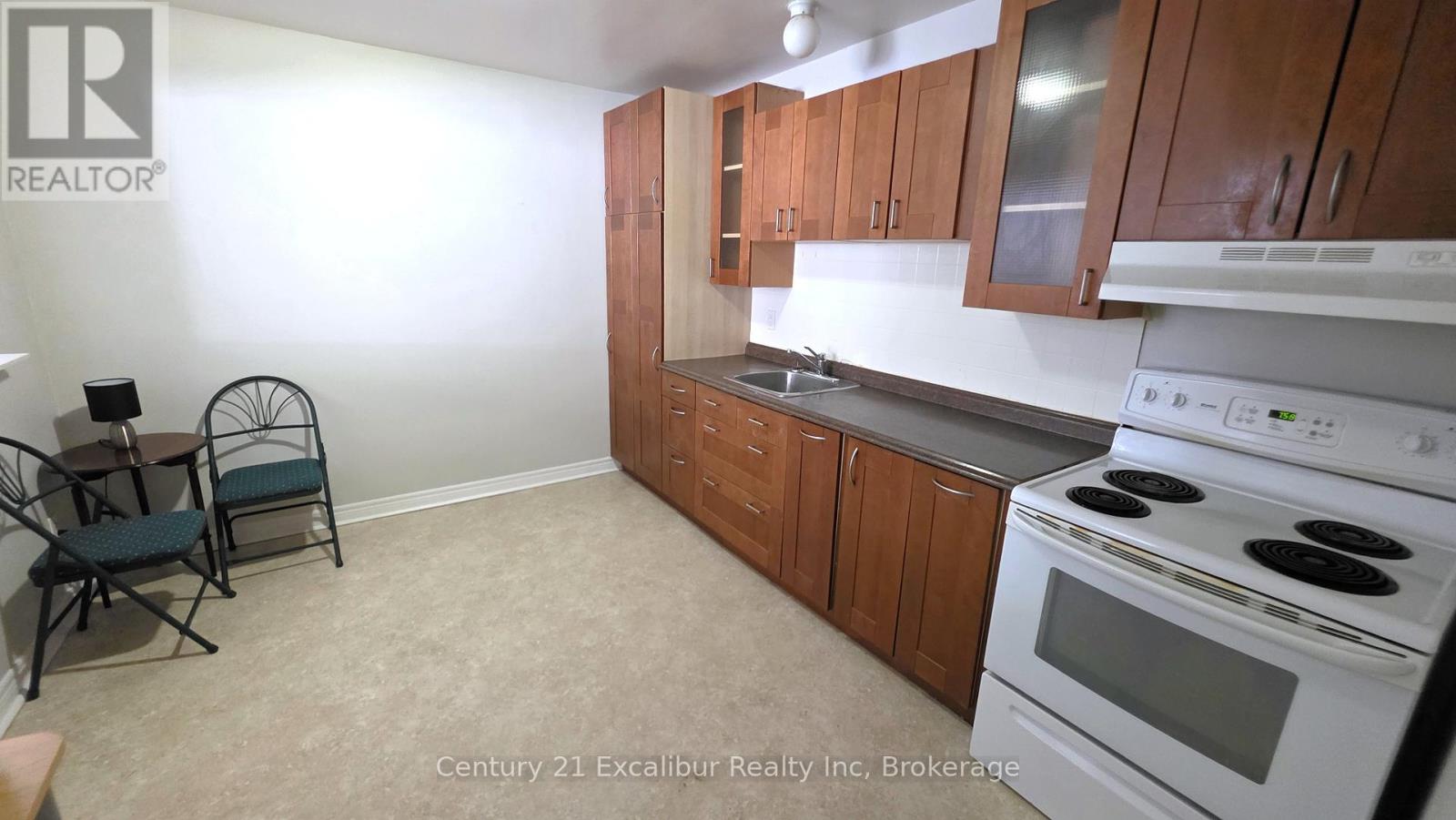 4 - 320 Queen Street E, Centre Wellington, Ontario  N1M 1T4 - Photo 3 - X12763376