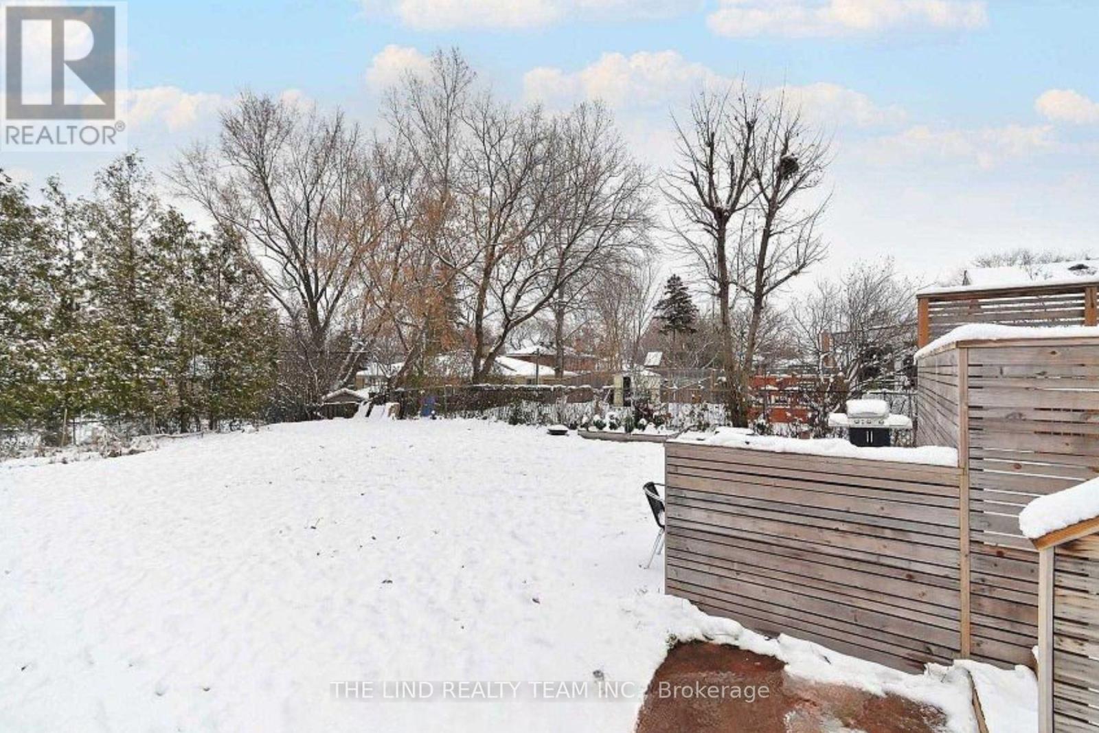 78 Richardson Drive, Aurora, Ontario  L4G 1Z3 - Photo 4 - N12763148