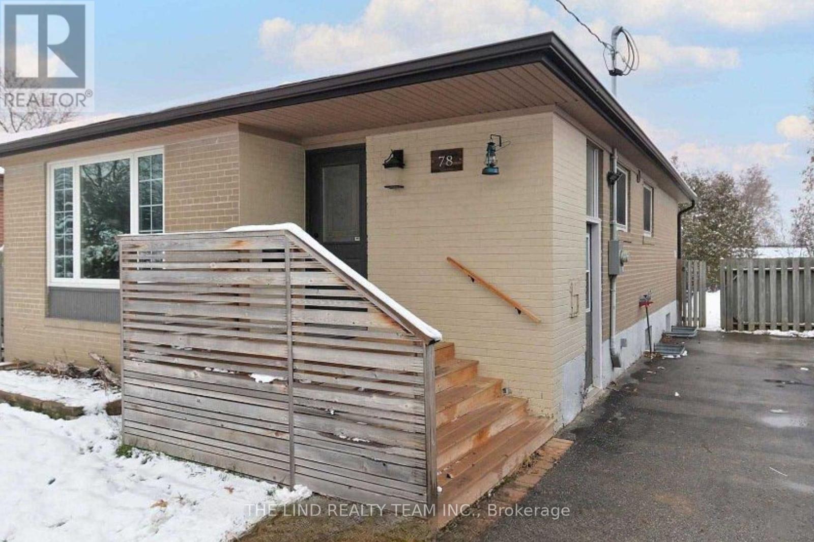 78 Richardson Drive, Aurora, Ontario  L4G 1Z3 - Photo 2 - N12763148