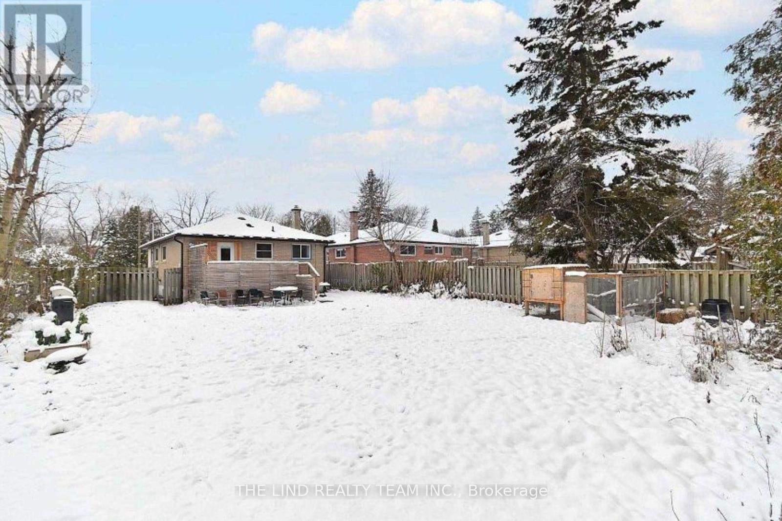 78 Richardson Drive, Aurora, Ontario  L4G 1Z3 - Photo 3 - N12763148