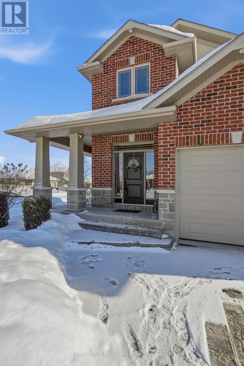 19 Scenic Drive, Belleville, Ontario  K8N 0C2 - Photo 2 - X12749170