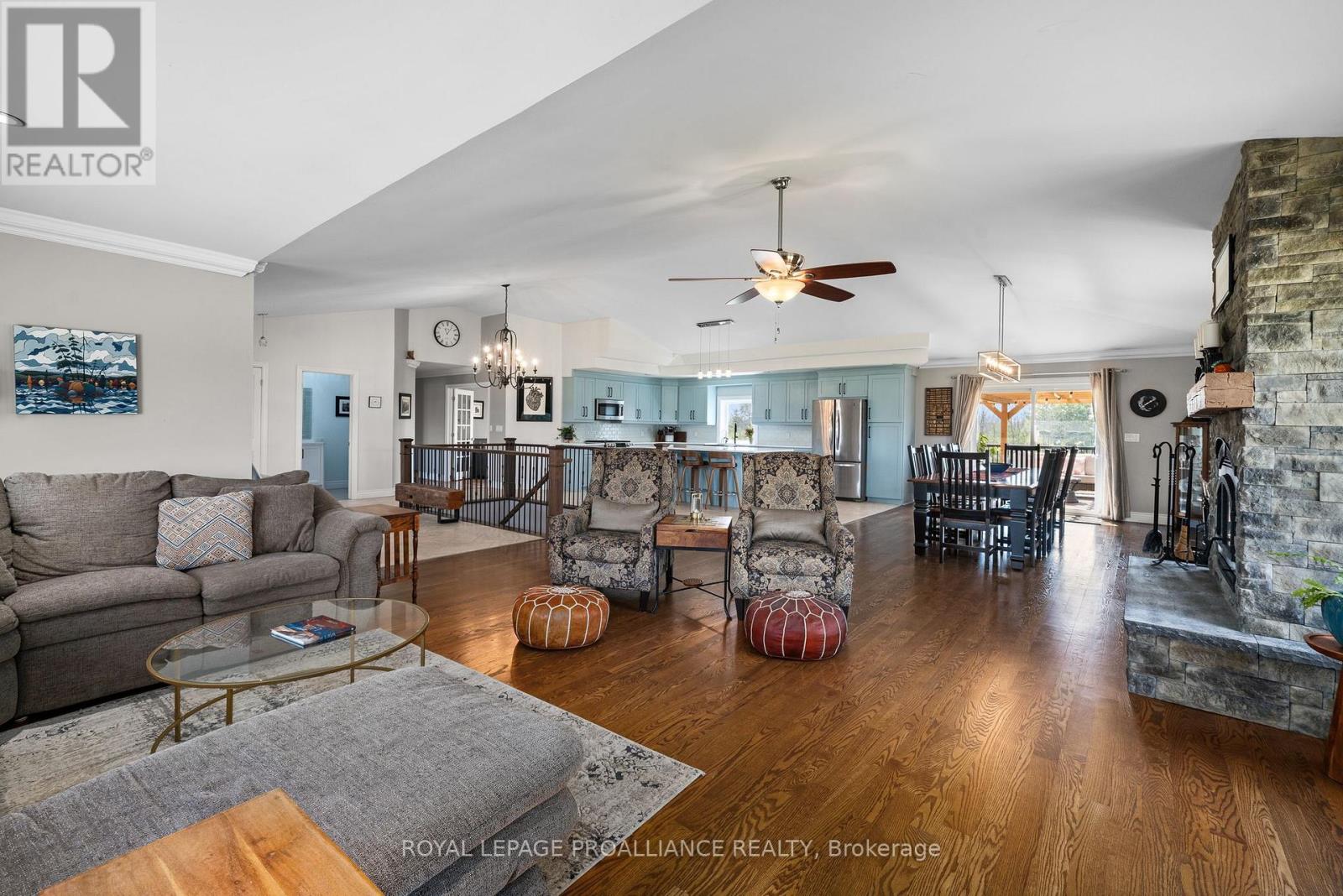 6282 County Road 2, Loyalist, Ontario  K0H 2H0 - Photo 12 - X12297261