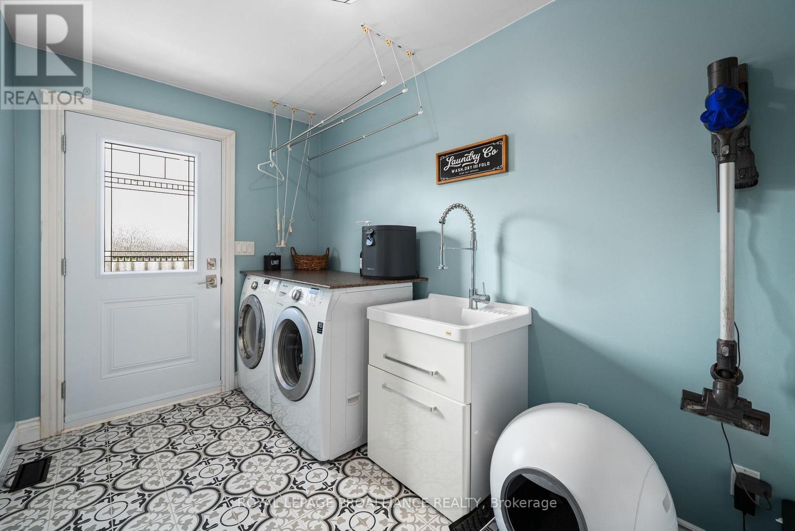 6282 County Road 2, Loyalist, Ontario  K0H 2H0 - Photo 33 - X12297261