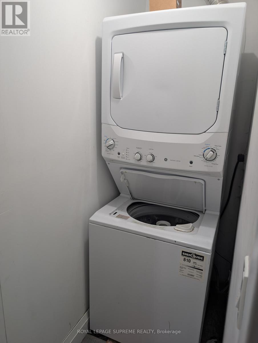 Lower - 2132 Dundas Street, Toronto, Ontario  M6R 1X2 - Photo 12 - W12763310