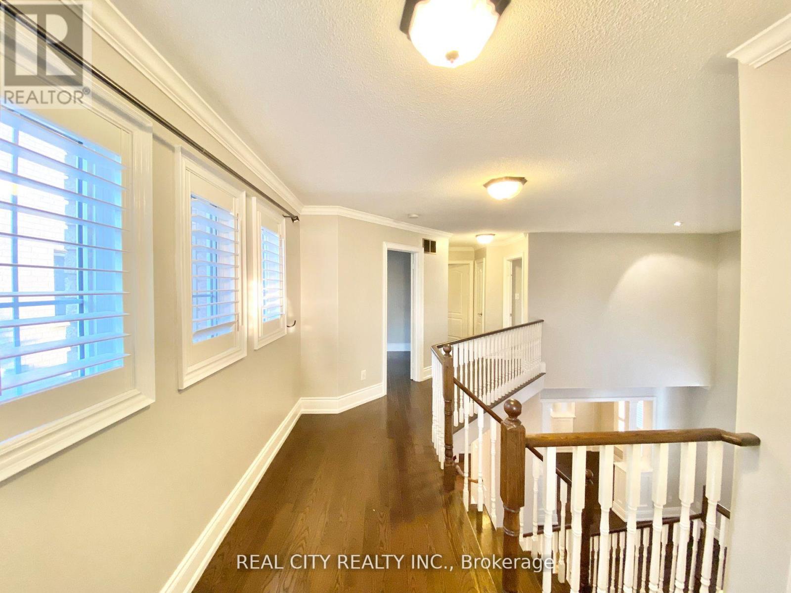 830 Old Derry Road, Mississauga, Ontario  L5W 1B9 - Photo 15 - W12763328